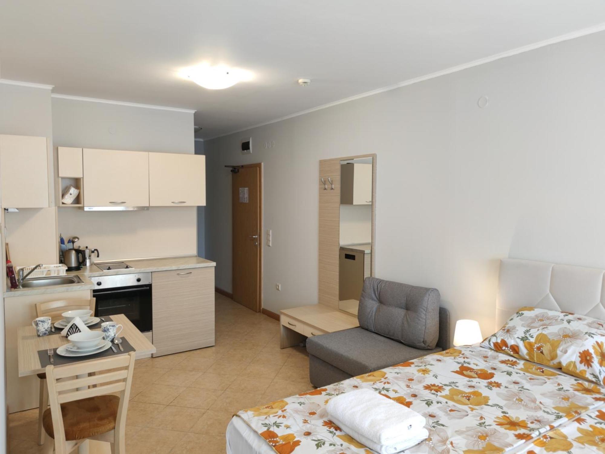 Royal Sun Holiday Apartments Slantschew brjag Exterior foto